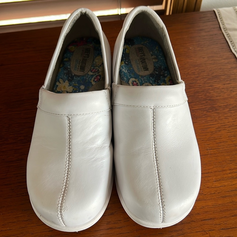 Grey’s Anatomy Softwalk Meredith Clog White Leather